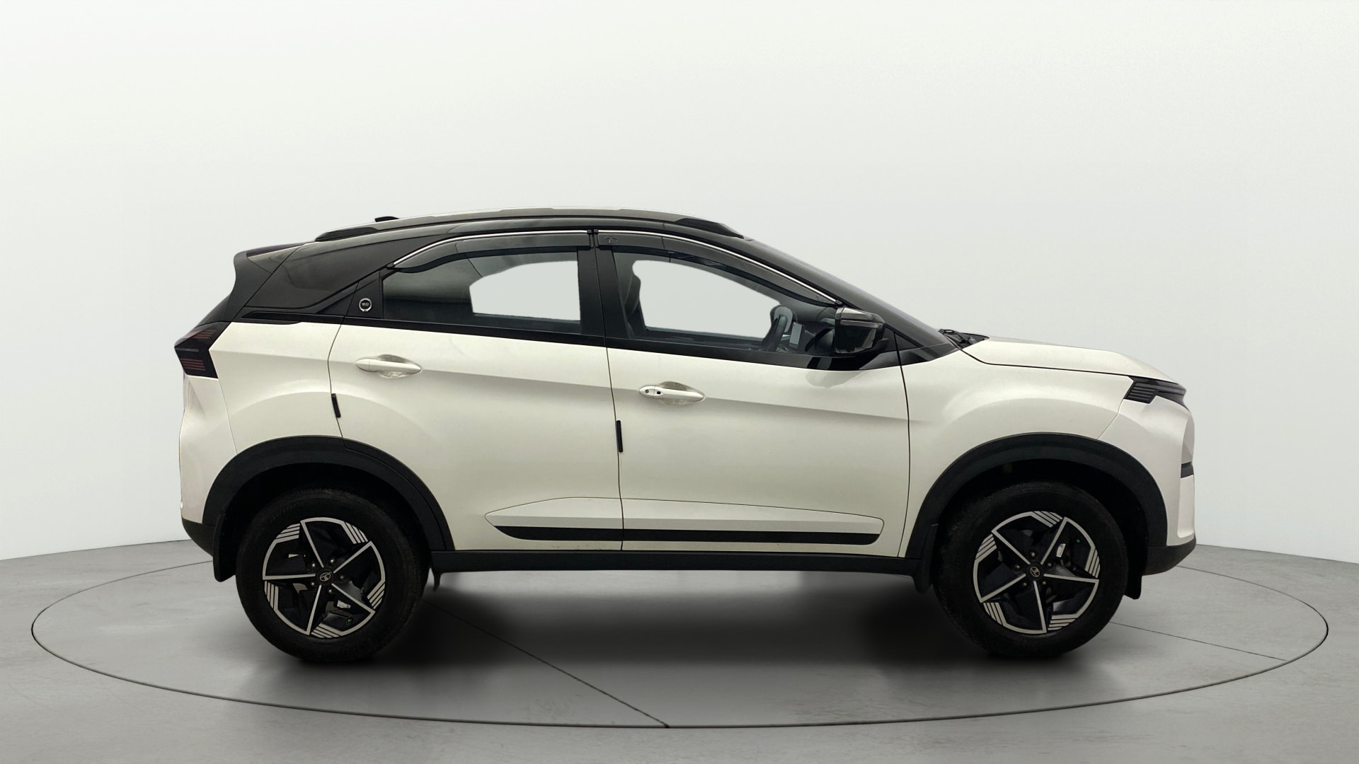 View 2024 Tata Nexon Revotron XE Image 9 Used 2024 Tata Nexon Revotron XE Image 9