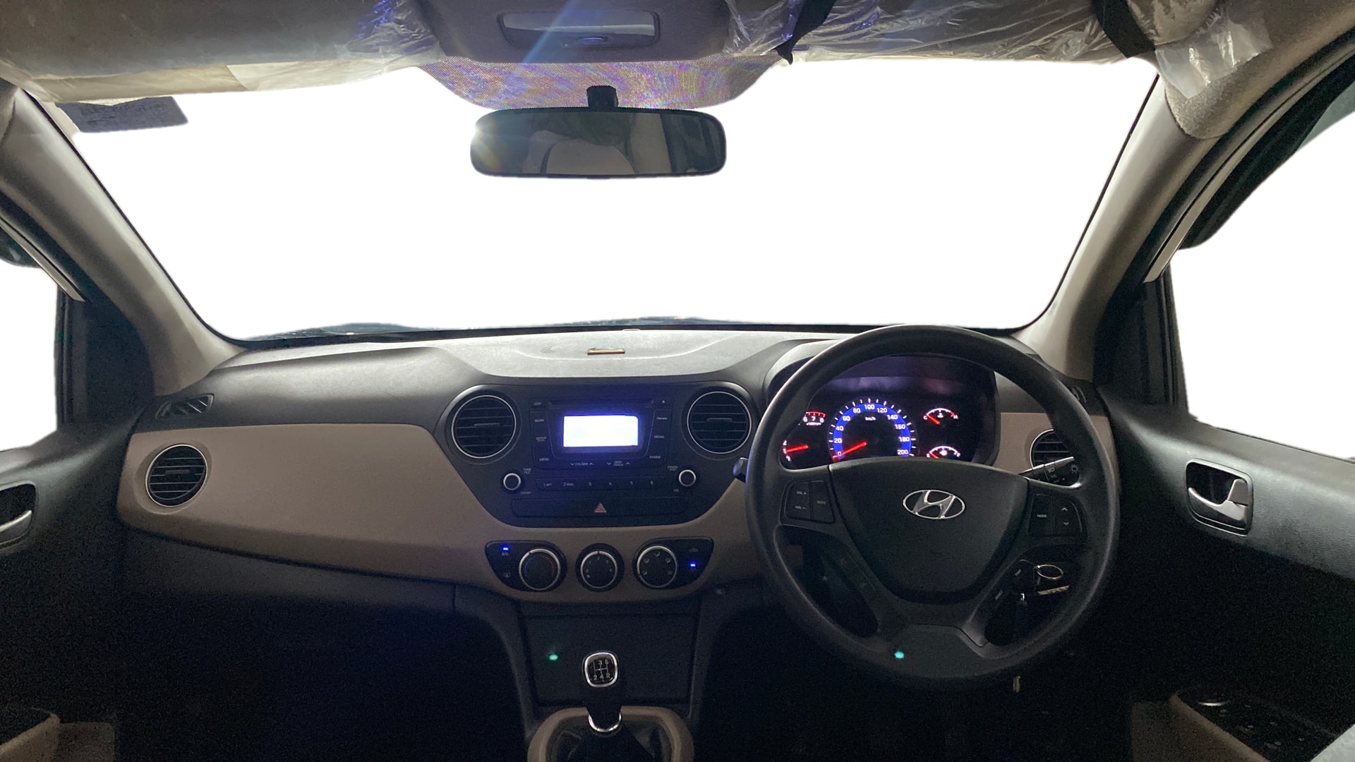 View 2014 Hyundai Xcent E Petrol Image 15 Used 2014 Hyundai Xcent E Petrol Image 15