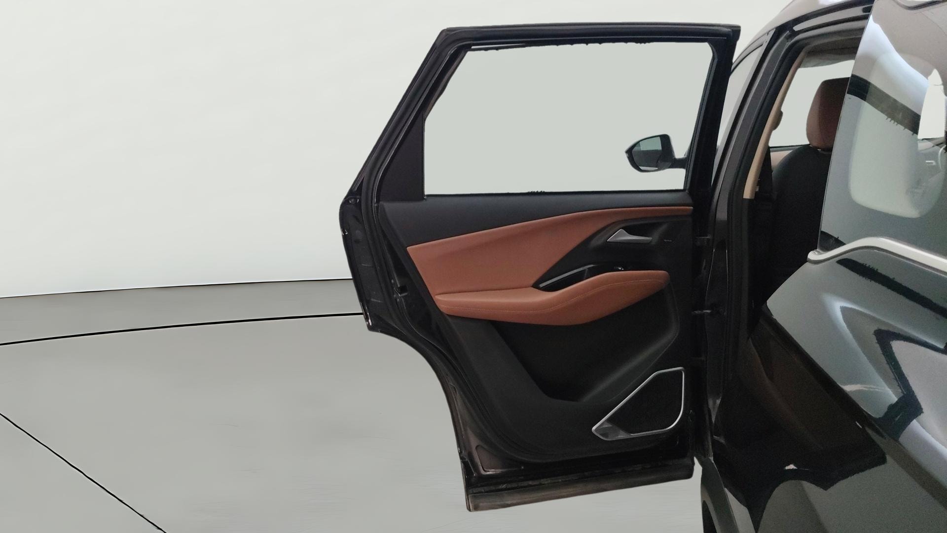 View 2023 MG Hector Plus Sharp Pro 6 Seater Petrol Image 16 Used 2023 MG Hector Plus Sharp Pro 6 Seater Petrol Image 16