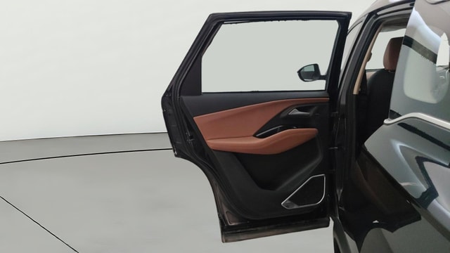 View MG Hector Plus Image 16 Used MG Hector Plus Image 16