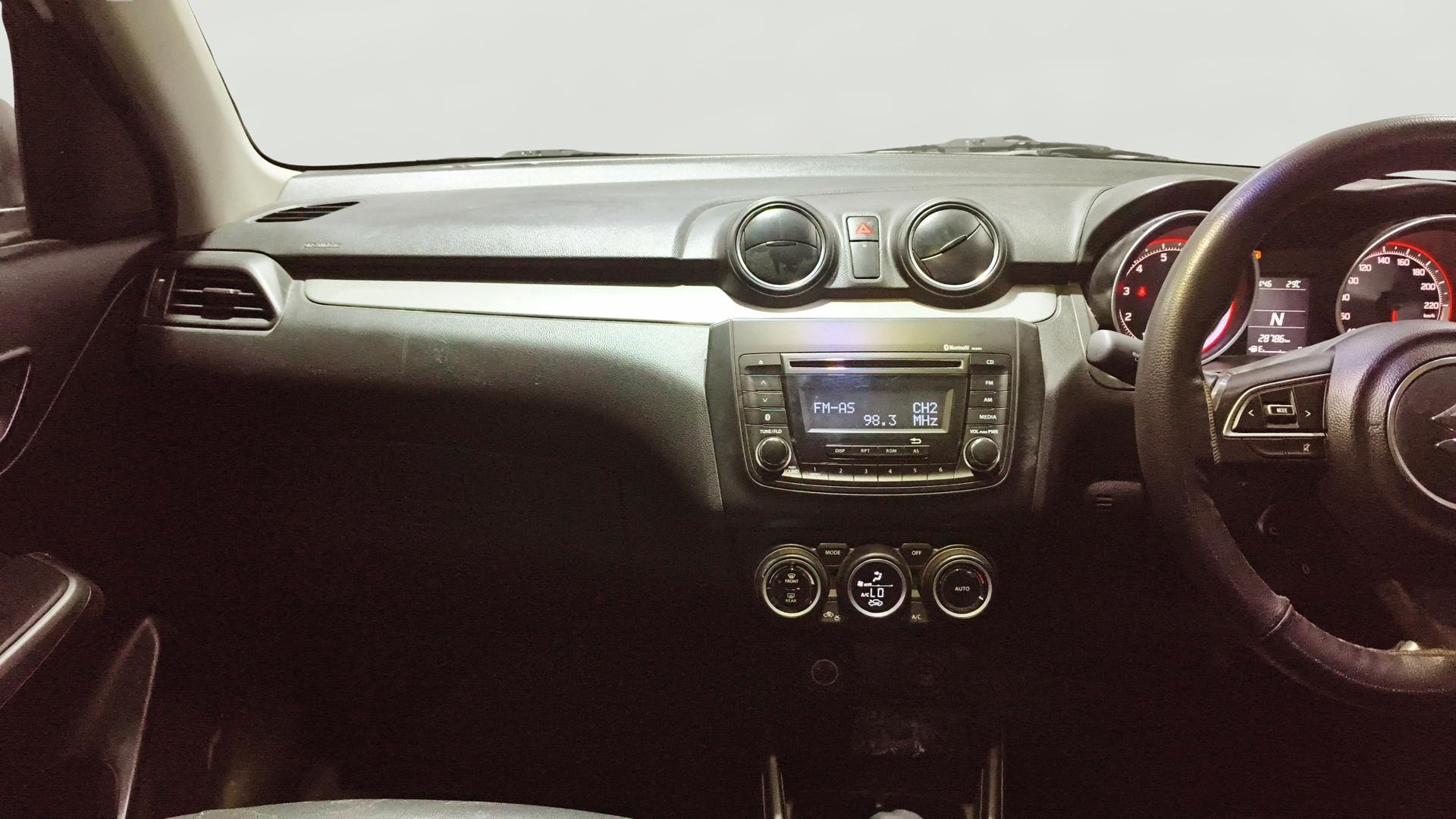 View 2019 Maruti Suzuki 1000 Base Variant Image 18 Used 2019 Maruti Suzuki 1000 Base Variant Image 18