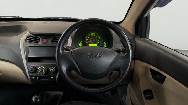 View Hyundai EON Image 20 Used Hyundai EON Image 20