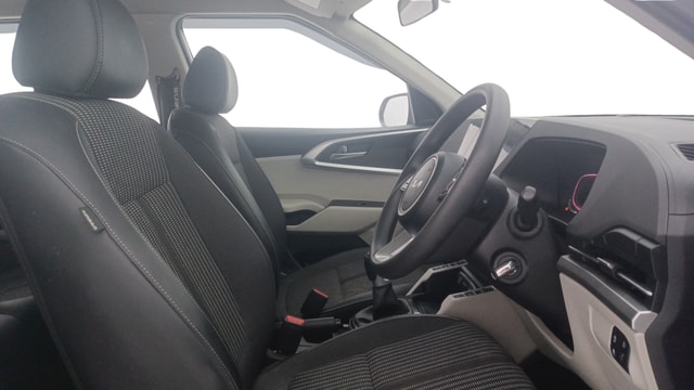 View Kia Carens Image 28 Used Kia Carens Image 28