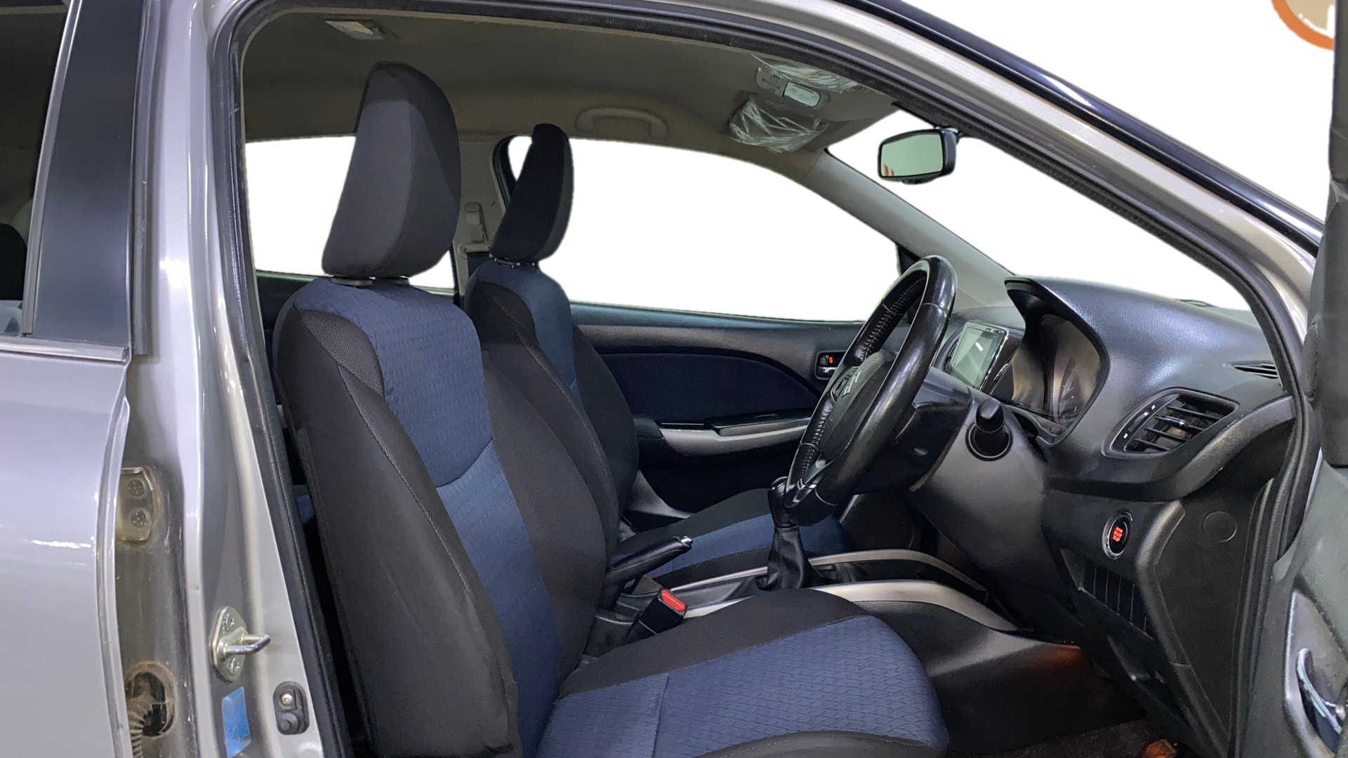 View 2019 Maruti Suzuki 1000 Base Variant Image 17 Used 2019 Maruti Suzuki 1000 Base Variant Image 17