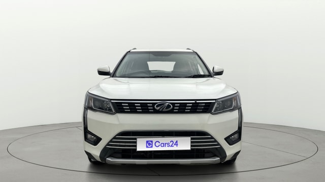 View Mahindra XUV300 Image 1 Used Mahindra XUV300 Image 1