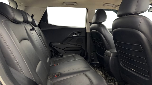 View Mahindra XUV300 Image 30 Used Mahindra XUV300 Image 30