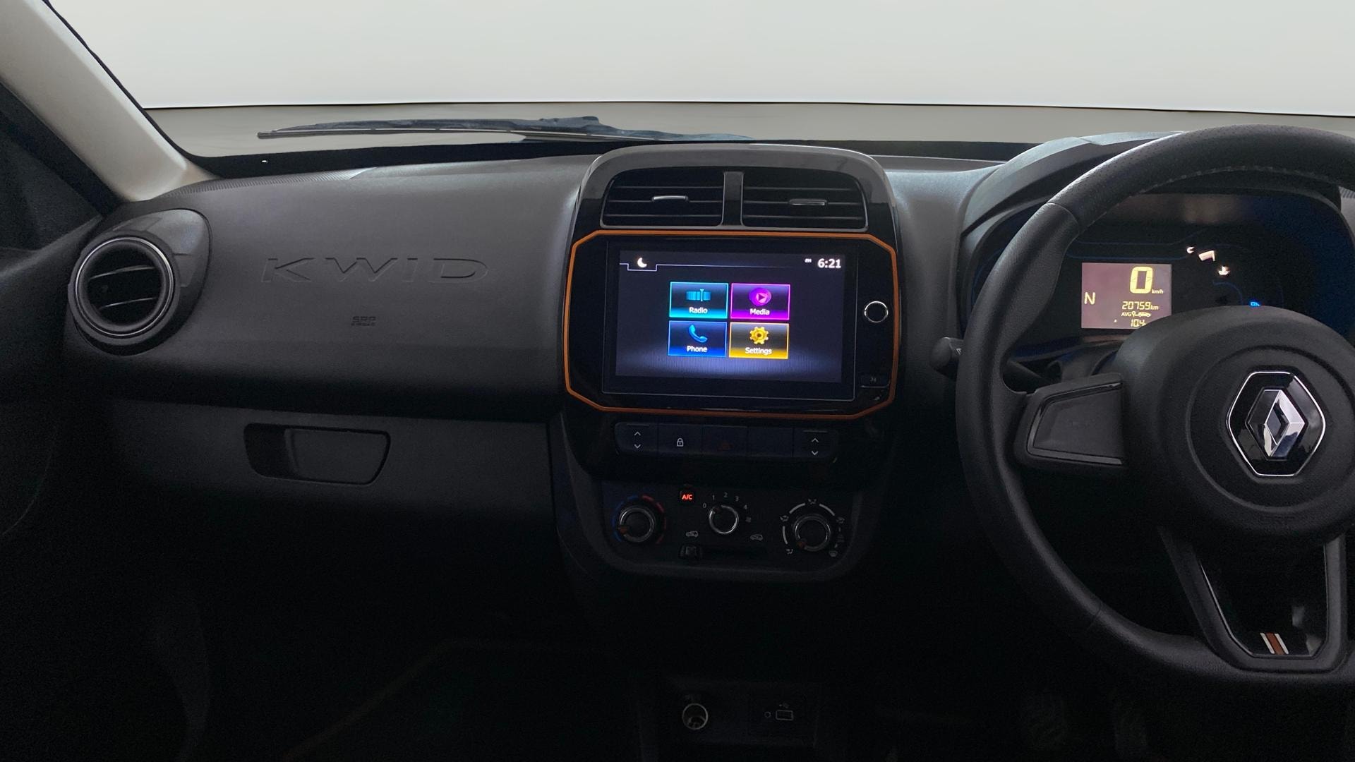 View 2019 Renault Kwid Climber (O) Easy-R Image 17 Used 2019 Renault Kwid Climber (O) Easy-R Image 17