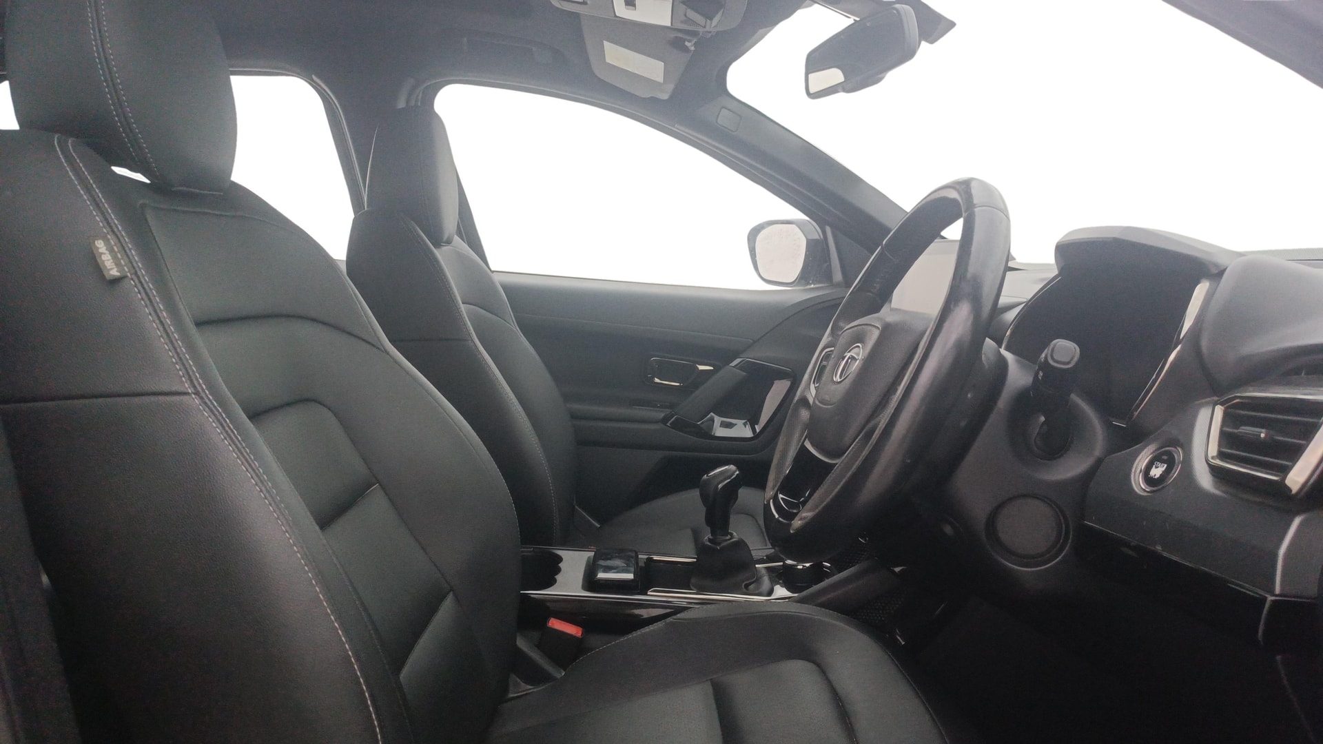 View 2021 Tata Harrier XE Image 18 Used 2021 Tata Harrier XE Image 18