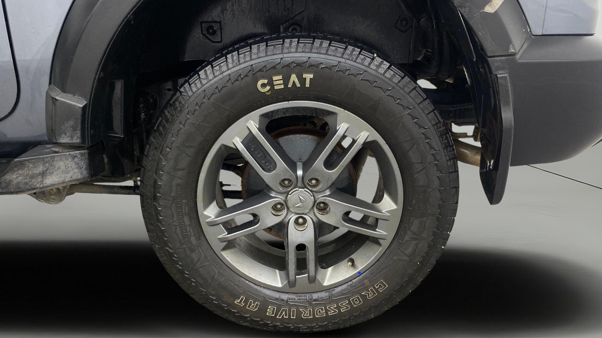 View 2023 Mahindra Thar AX Standard Manual Soft Top 6 Seater Image 11 Used 2023 Mahindra Thar AX Standard Manual Soft Top 6 Seater Image 11