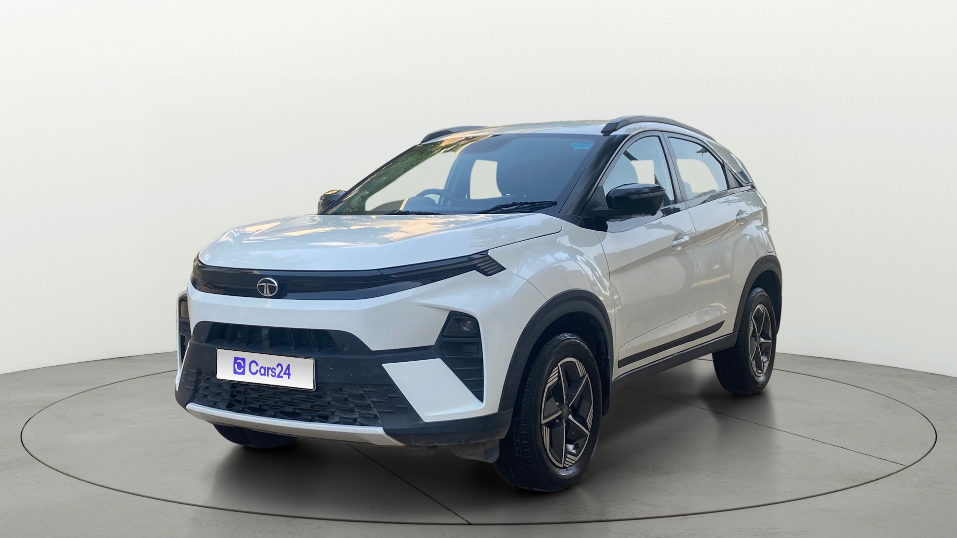 View 2024 Tata Nexon Revotron XE Image 37 Used 2024 Tata Nexon Revotron XE Image 37