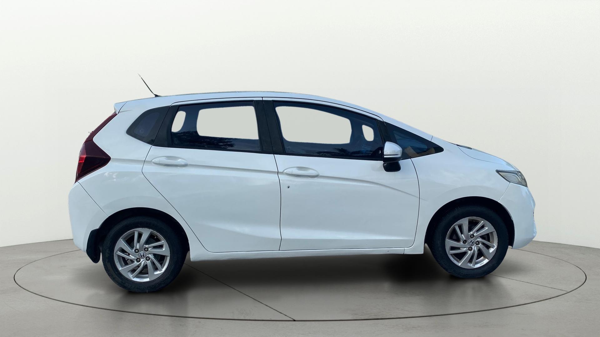 View 2018 Honda Jazz E MT Diesel Image 28 Used 2018 Honda Jazz E MT Diesel Image 28