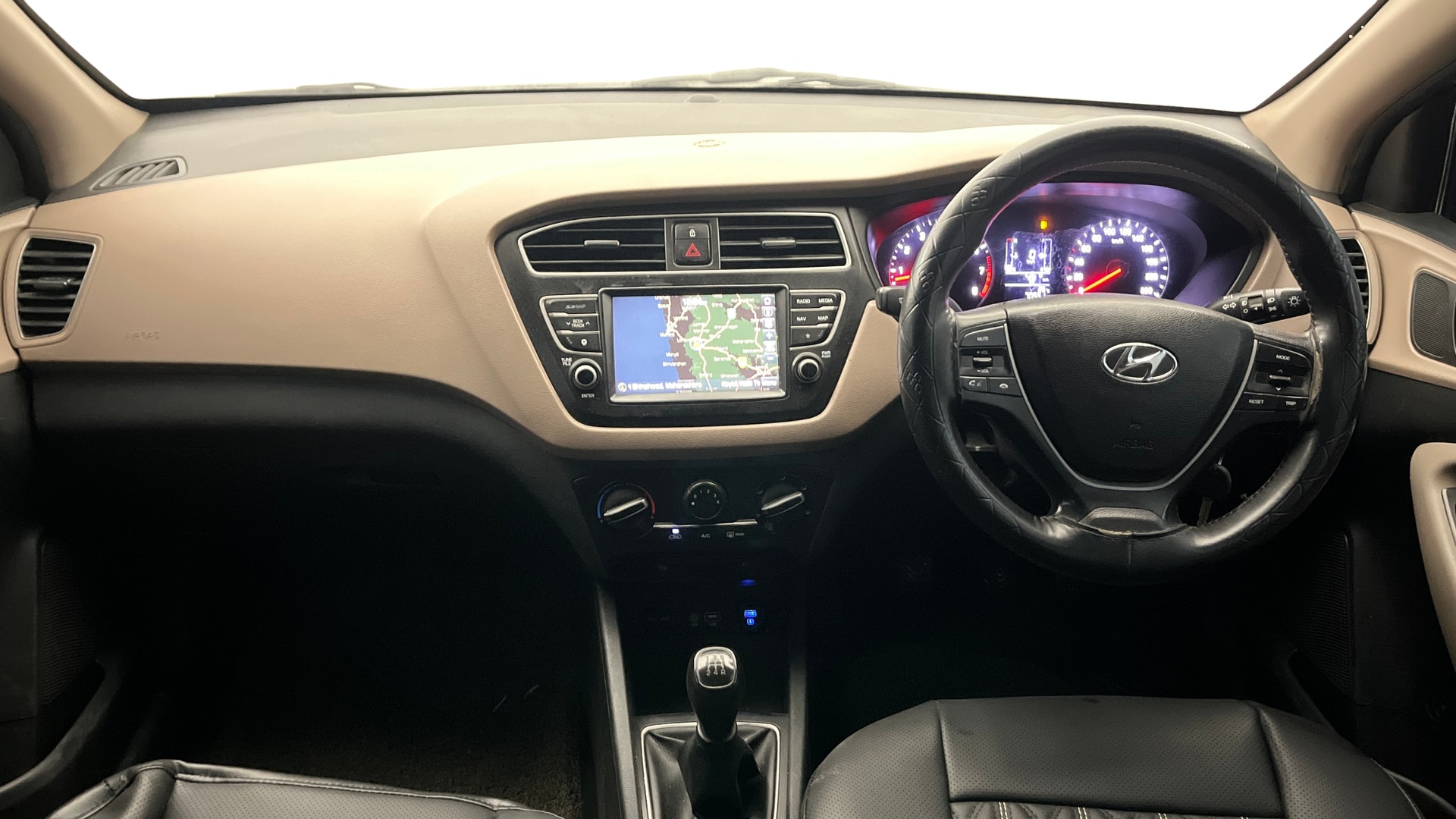 View 2020 Hyundai Elite i20 1.2 Sportz Plus Petrol Image 15 Used 2020 Hyundai Elite i20 1.2 Sportz Plus Petrol Image 15
