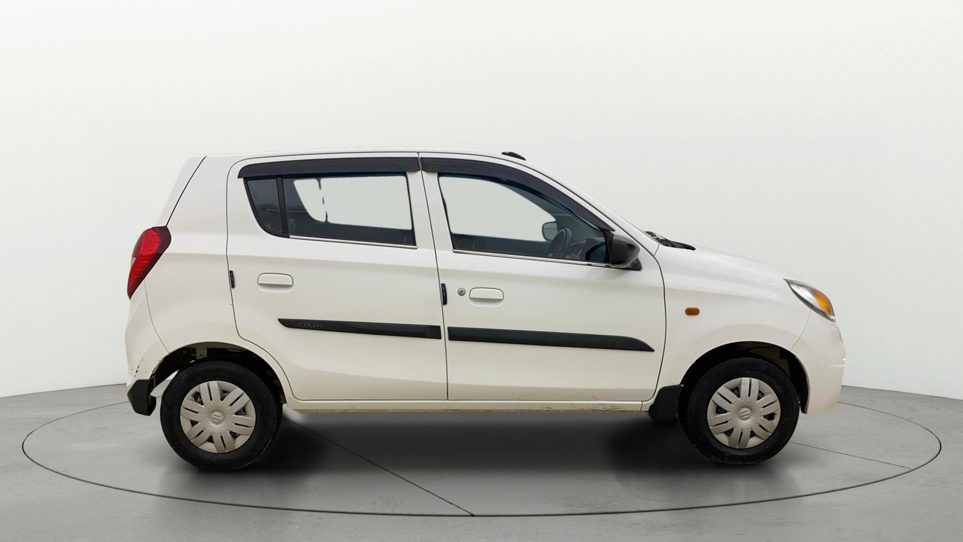 View 2023 Maruti Suzuki 1000 Base Variant Image 25 Used 2023 Maruti Suzuki 1000 Base Variant Image 25