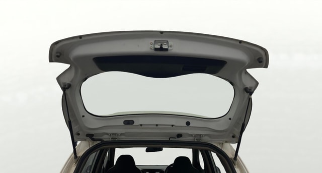 View Hyundai Grand i10 Image 16 Used Hyundai Grand i10 Image 16