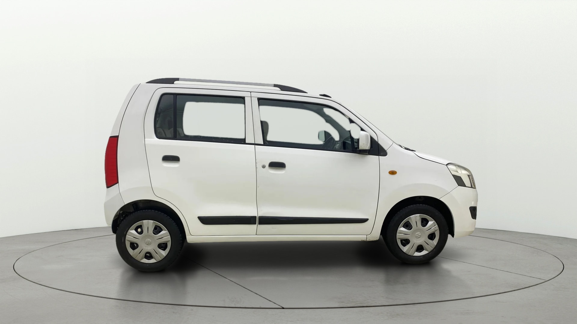 View 2017 Maruti Suzuki 1000 Base Variant Image 8 Used 2017 Maruti Suzuki 1000 Base Variant Image 8