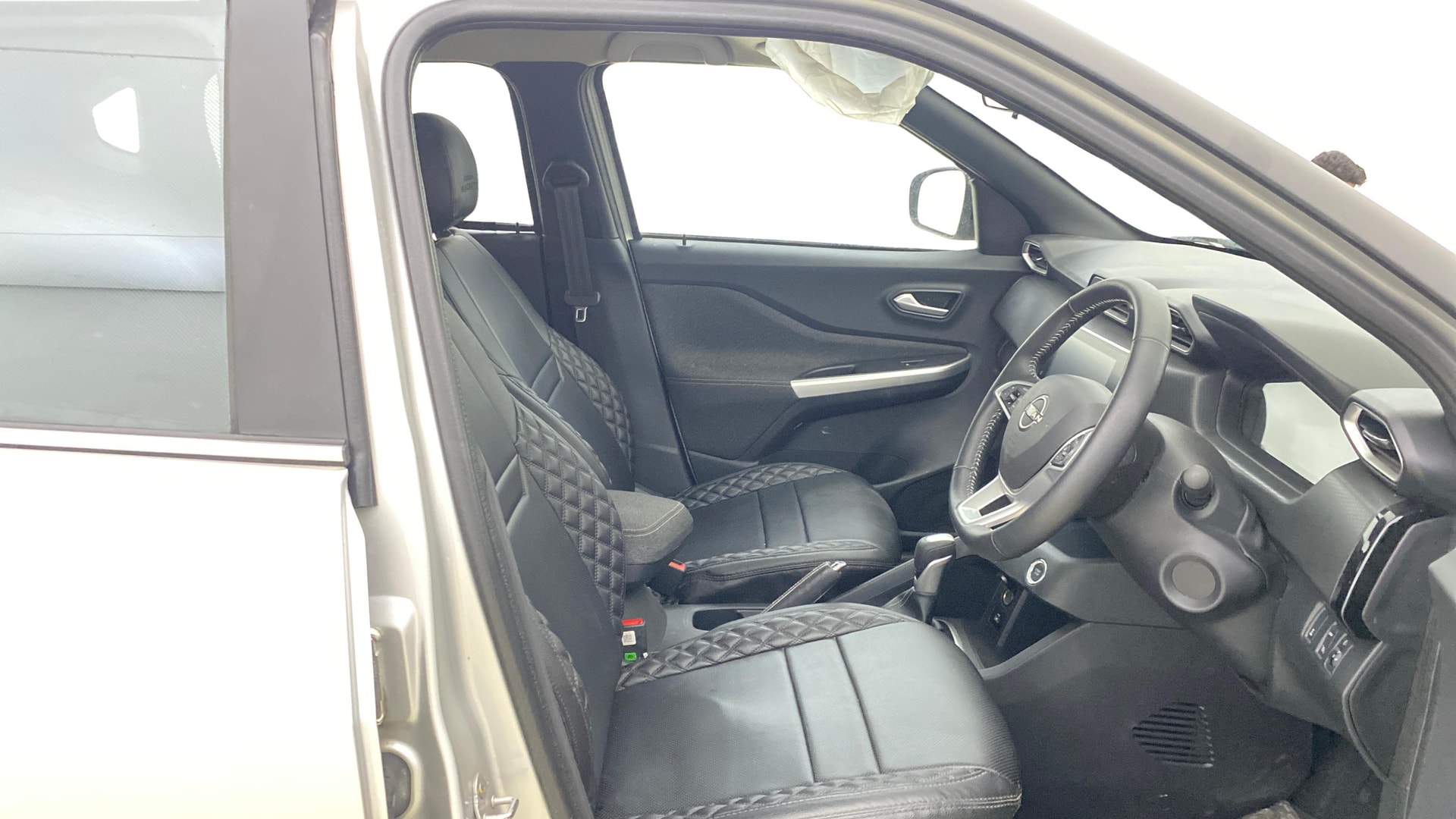 Used 2023 Nissan Magnite Used 2023 Nissan Magnite