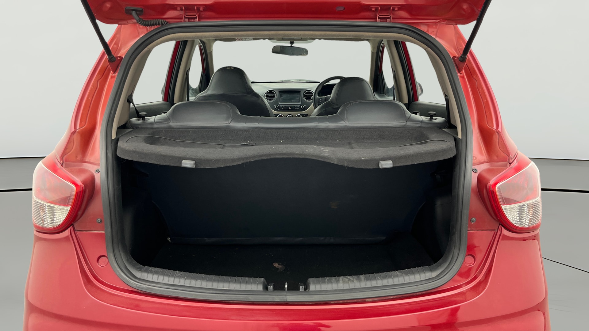View 2017 Hyundai Grand i10 1.2 Sportz AT Petrol Image 37 Used 2017 Hyundai Grand i10 1.2 Sportz AT Petrol Image 37