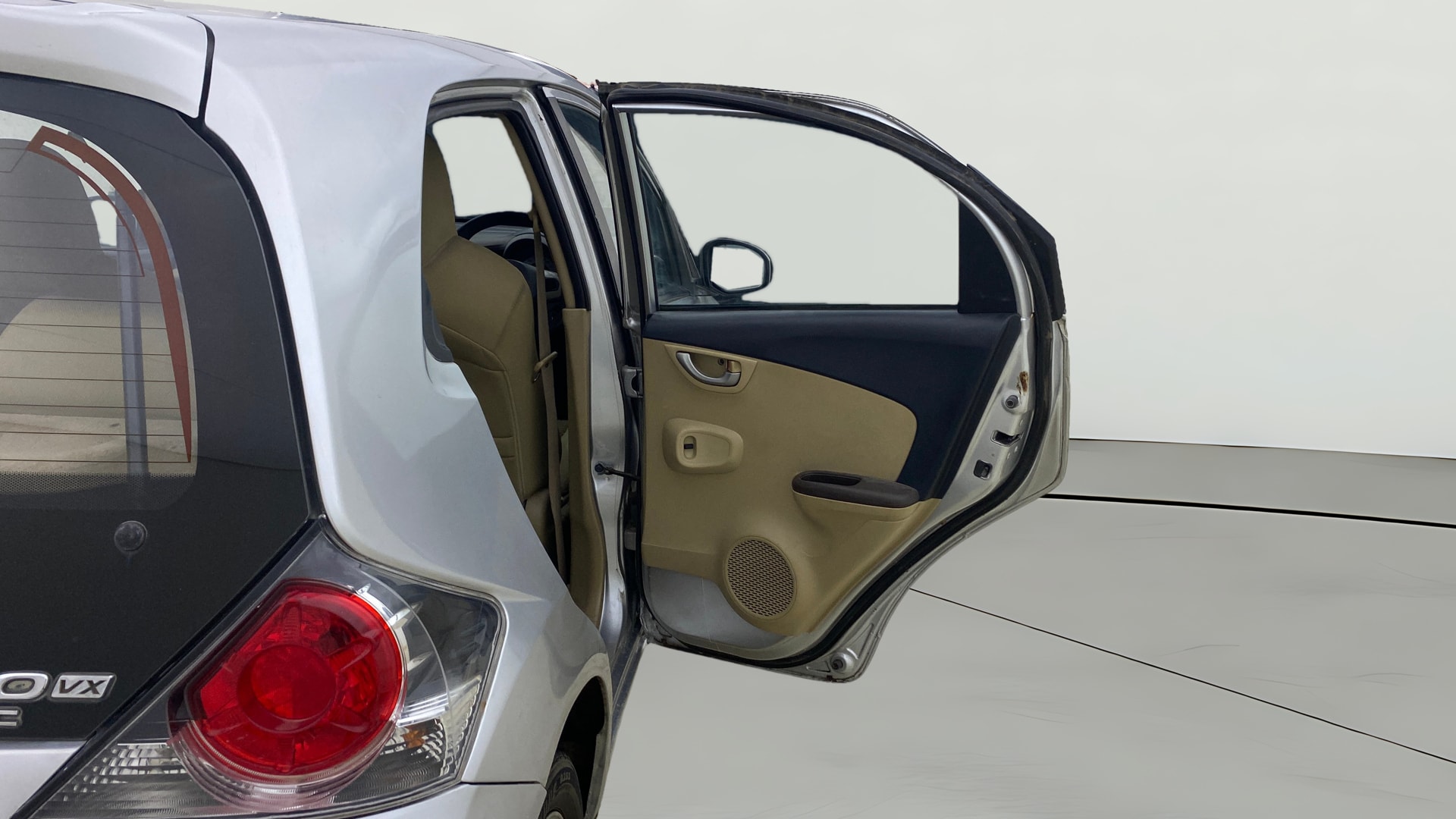 View 2013 Honda Brio VX AT Petrol Image 7 Used 2013 Honda Brio VX AT Petrol Image 7