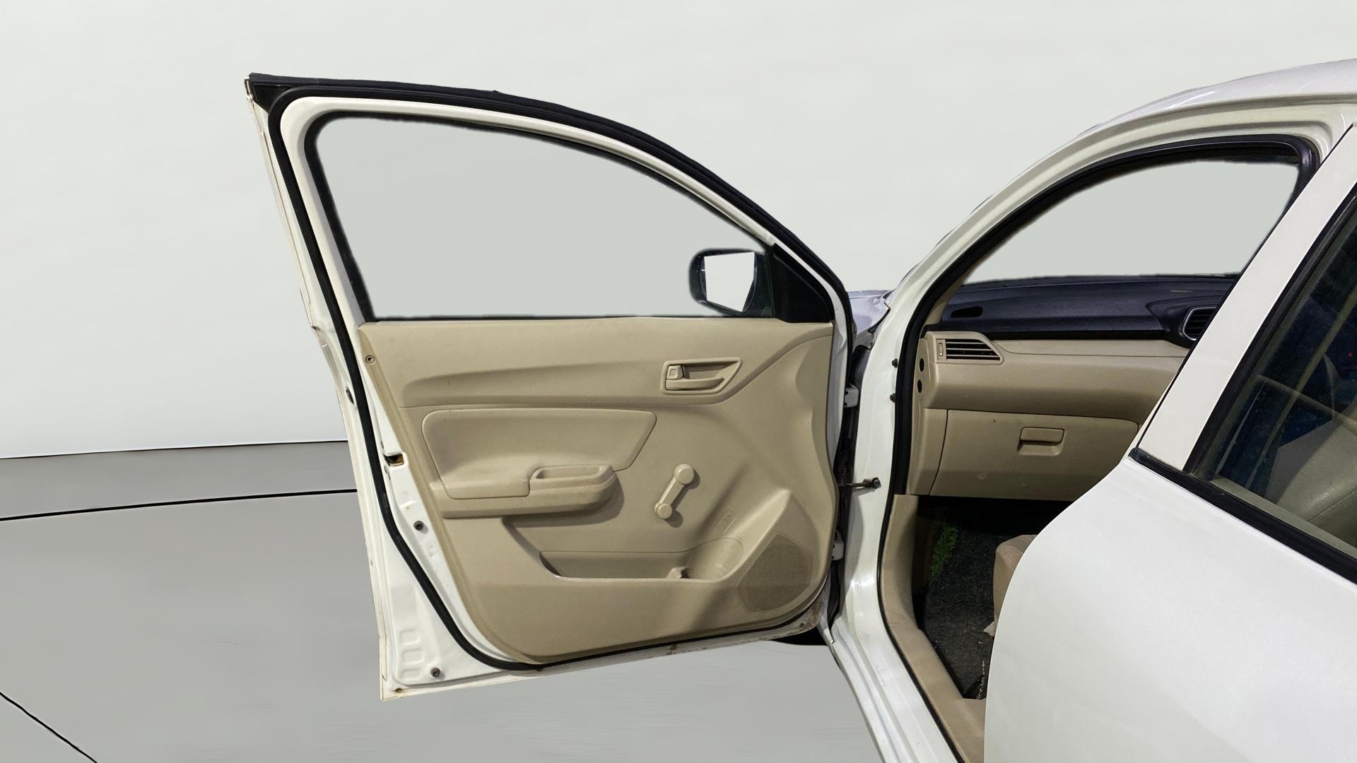 View 2022 Maruti Suzuki 1000 Base Variant Image 39 Used 2022 Maruti Suzuki 1000 Base Variant Image 39
