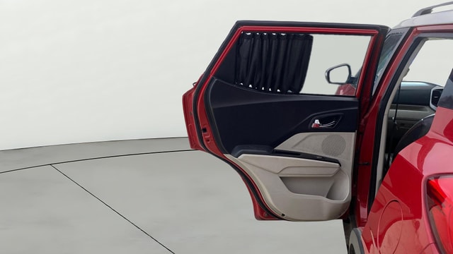 View Mahindra XUV300 Image 22 Used Mahindra XUV300 Image 22