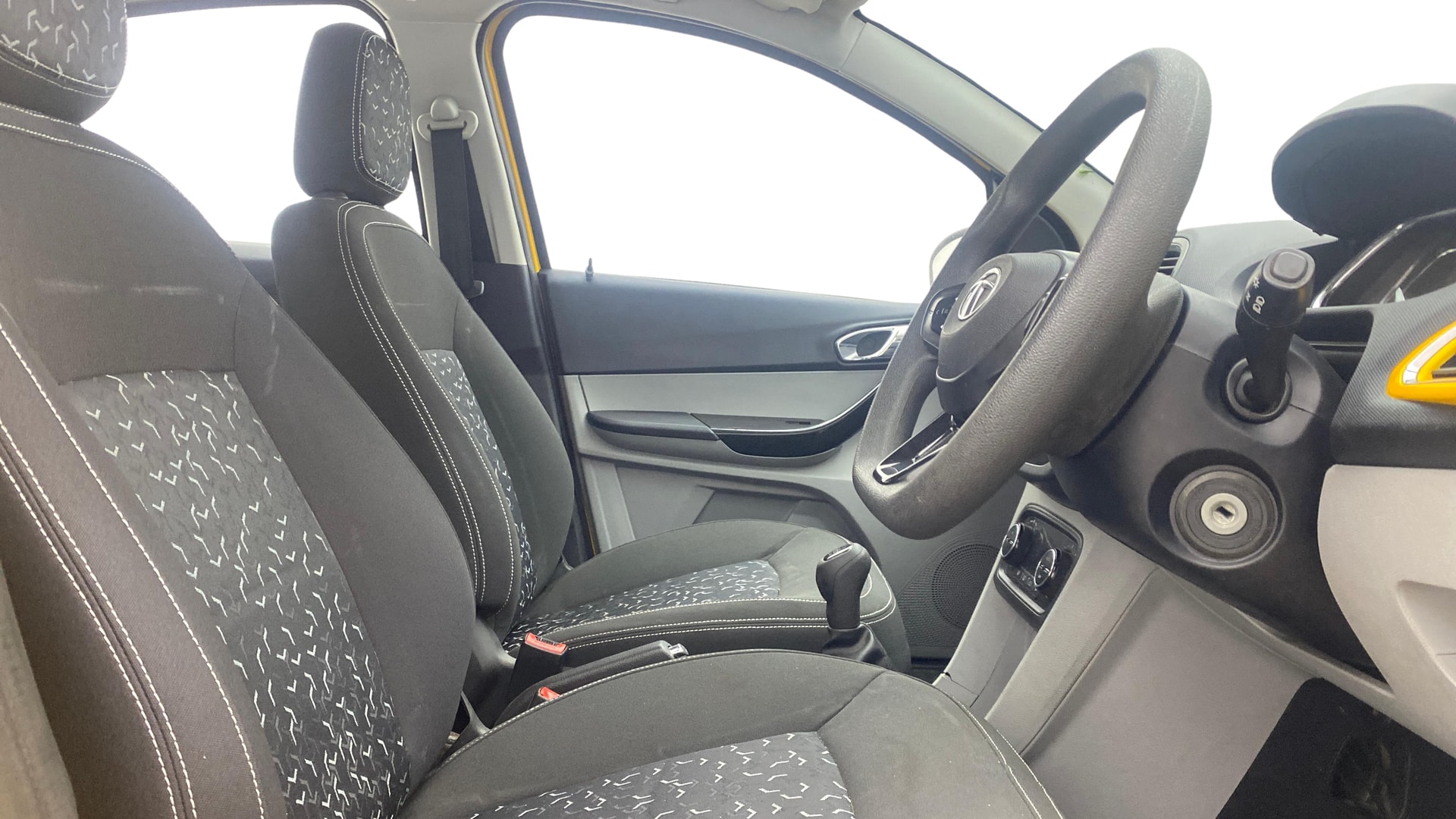View 2020 Tata Tiago Revotorq XB Image 26 Used 2020 Tata Tiago Revotorq XB Image 26