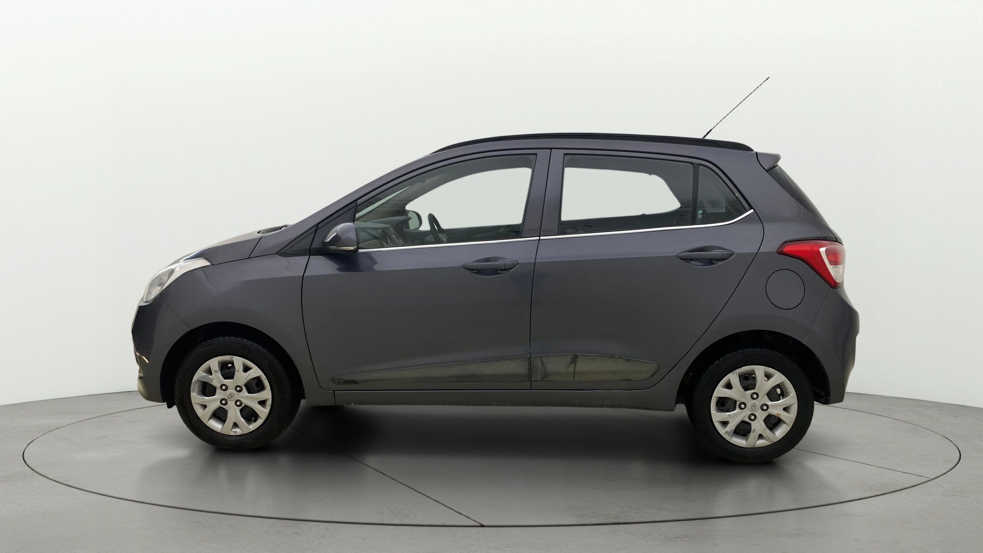 View 2016 Hyundai Grand i10 Sportz 1.2 Kappa Image 5 Used 2016 Hyundai Grand i10 Sportz 1.2 Kappa Image 5