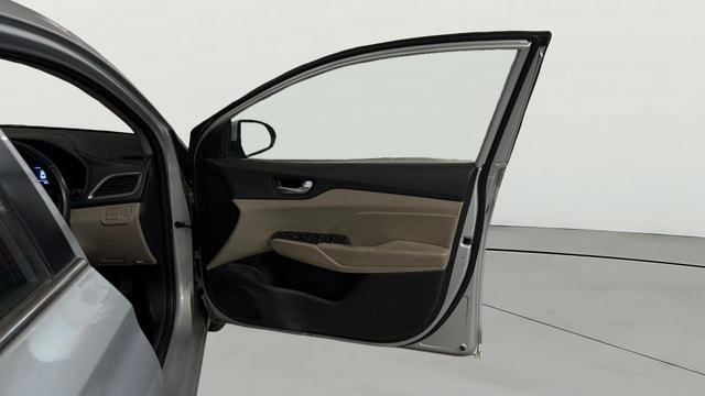 View Hyundai Verna Image 47 Used Hyundai Verna Image 47