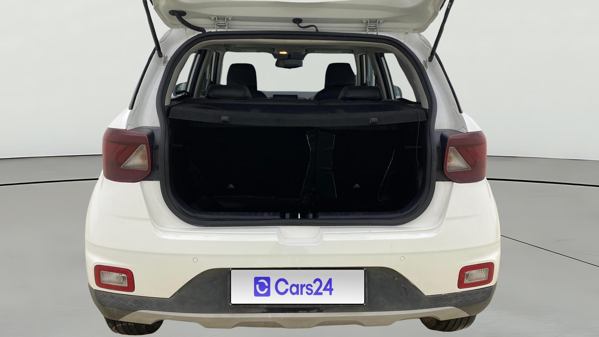 View 2020 Hyundai Venue SX (O) 1.0 iMT Petrol Image 42 Used 2020 Hyundai Venue SX (O) 1.0 iMT Petrol Image 42