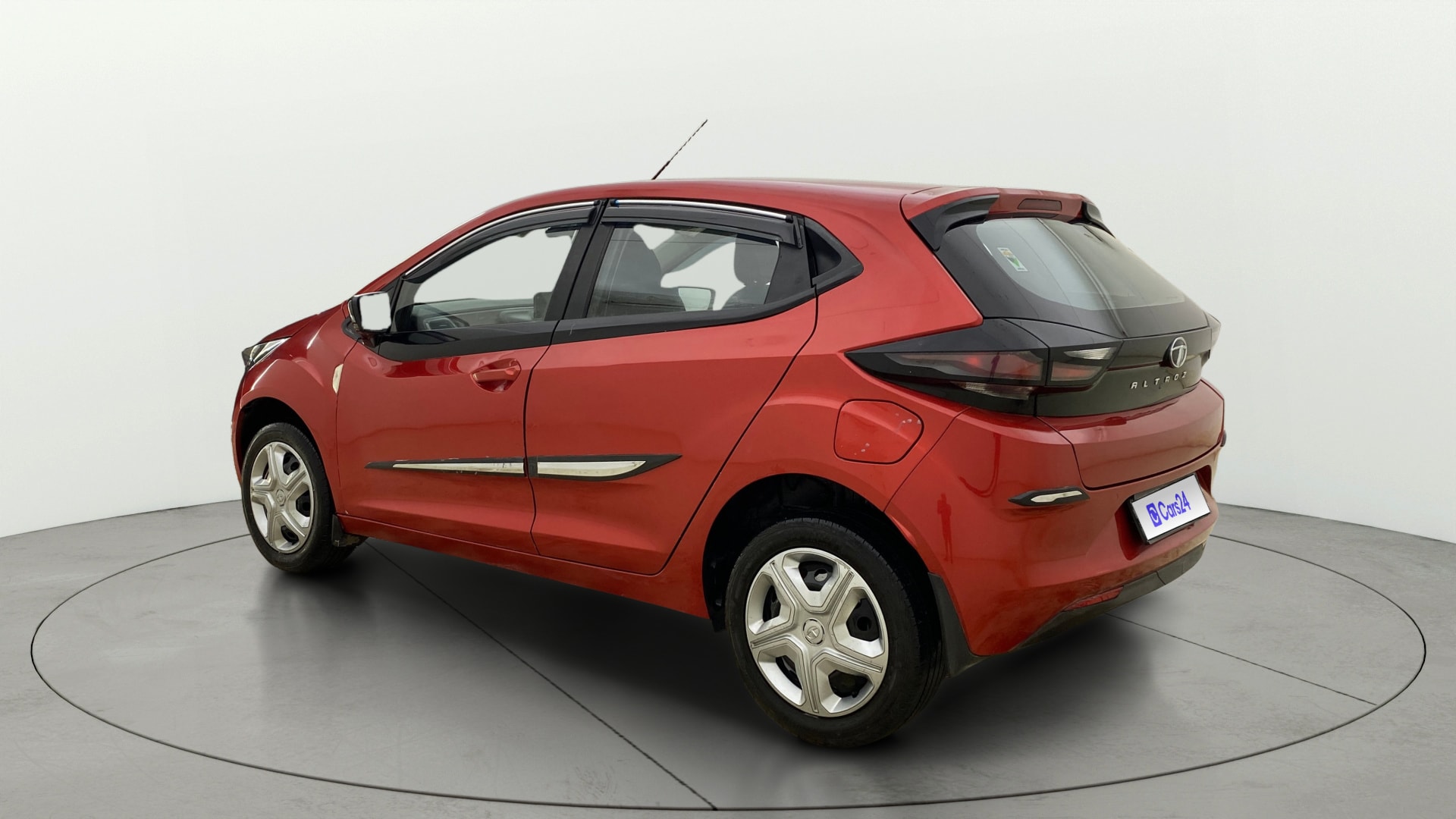 View 2022 Tata Altroz XT Petrol Image 2 Used 2022 Tata Altroz XT Petrol Image 2