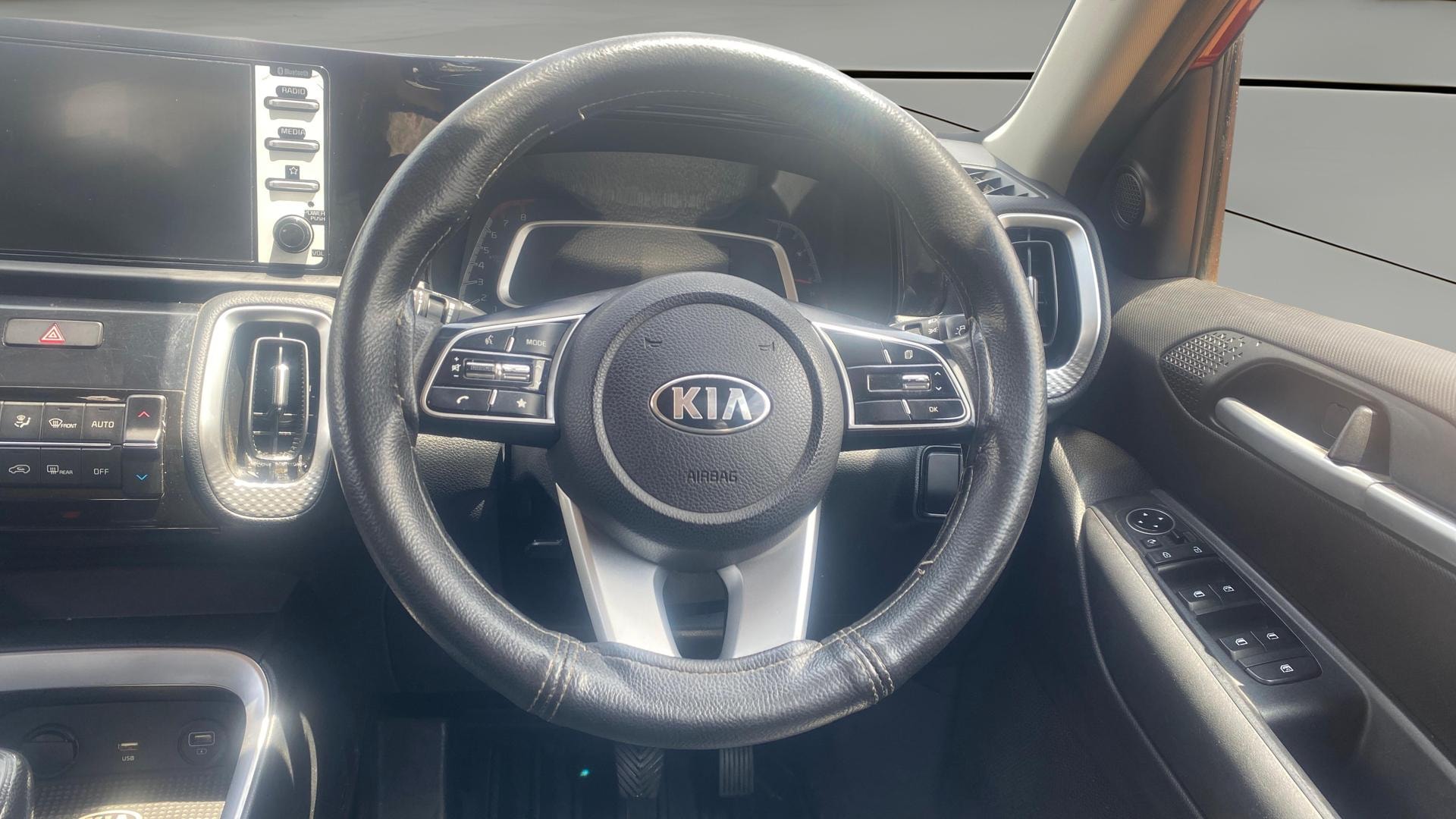 View 2021 Kia Sonet HTK Plus iMT Petrol Image 20 Used 2021 Kia Sonet HTK Plus iMT Petrol Image 20