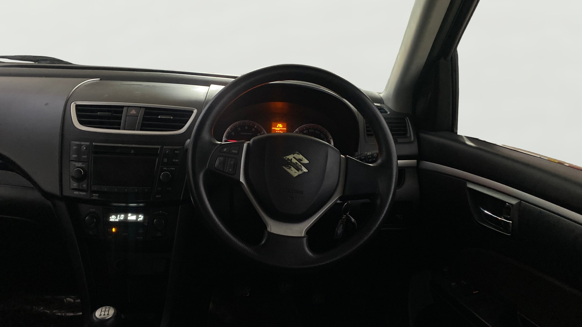 View 2014 Maruti Suzuki 1000 Base Variant Image 12 Used 2014 Maruti Suzuki 1000 Base Variant Image 12