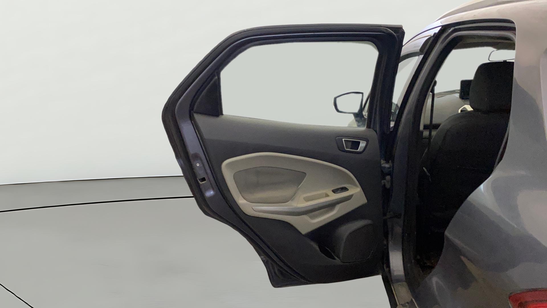 View 2016 Ford EcoSport 1.5 TDCi Diesel Ambiente BS IV Image 22 Used 2016 Ford EcoSport 1.5 TDCi Diesel Ambiente BS IV Image 22