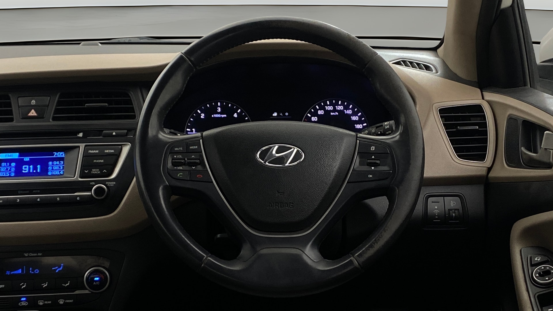 View 2015 Hyundai Elite i20 1.4 Asta Diesel Image 20 Used 2015 Hyundai Elite i20 1.4 Asta Diesel Image 20