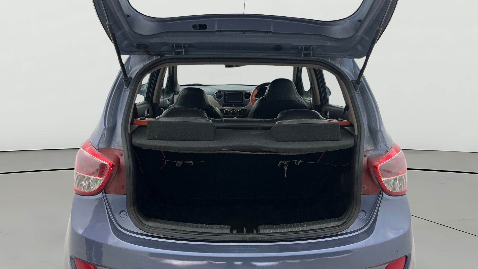 View 2016 Hyundai Grand i10 Sportz 1.2 Kappa Image 37 Used 2016 Hyundai Grand i10 Sportz 1.2 Kappa Image 37