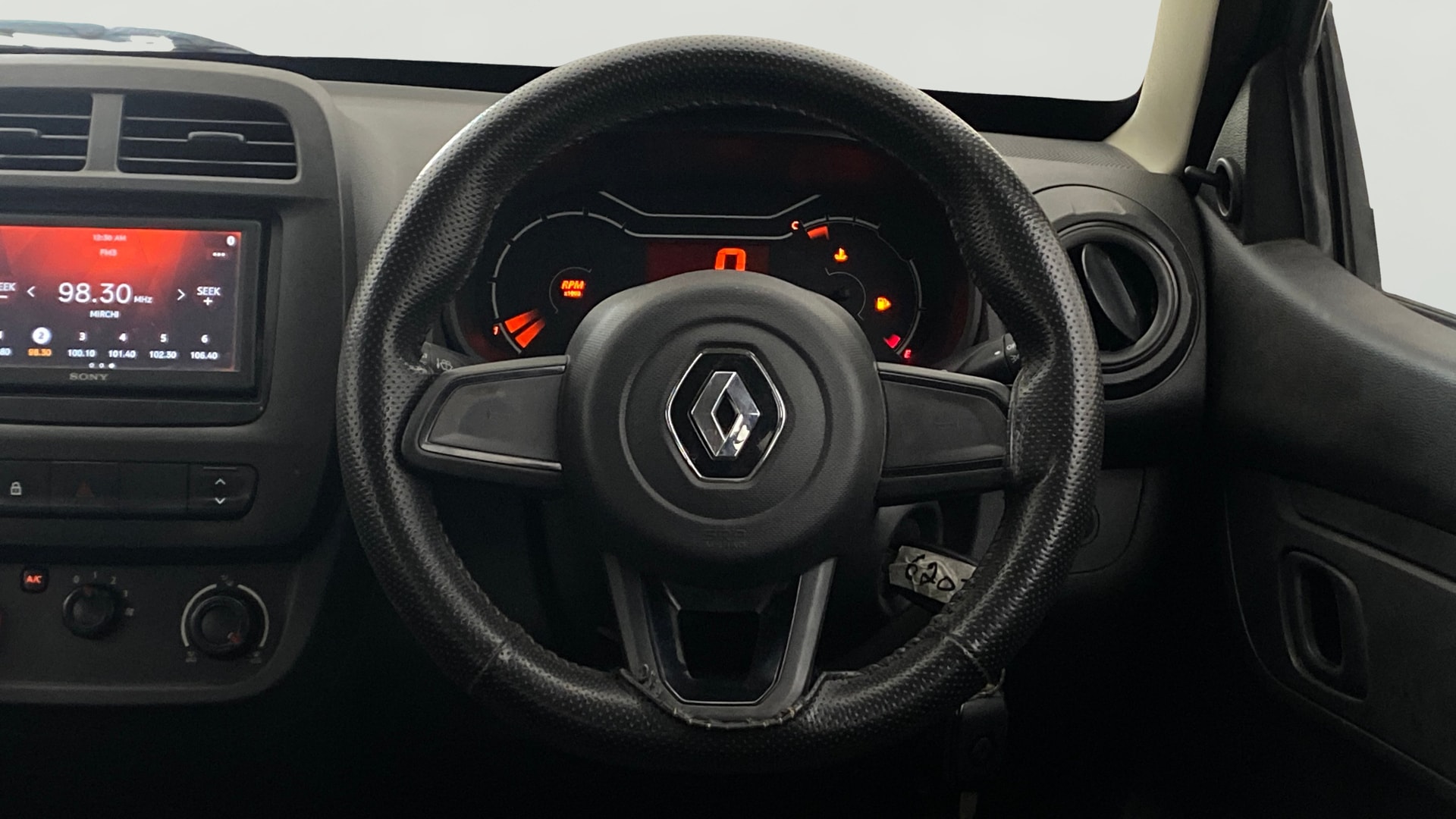 View 2020 Renault Kwid RXL 1.0 AMT BS IV Image 20 Used 2020 Renault Kwid RXL 1.0 AMT BS IV Image 20