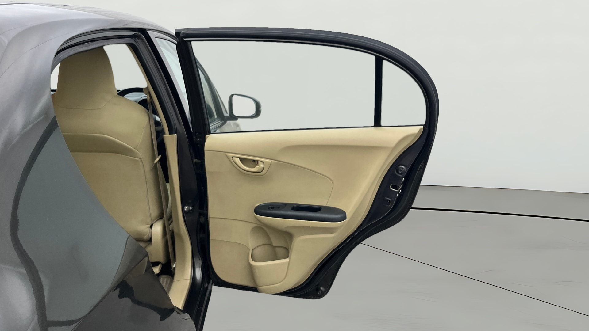 View 2015 Honda Amaze E MT Petrol BS IV Image 7 Used 2015 Honda Amaze E MT Petrol BS IV Image 7