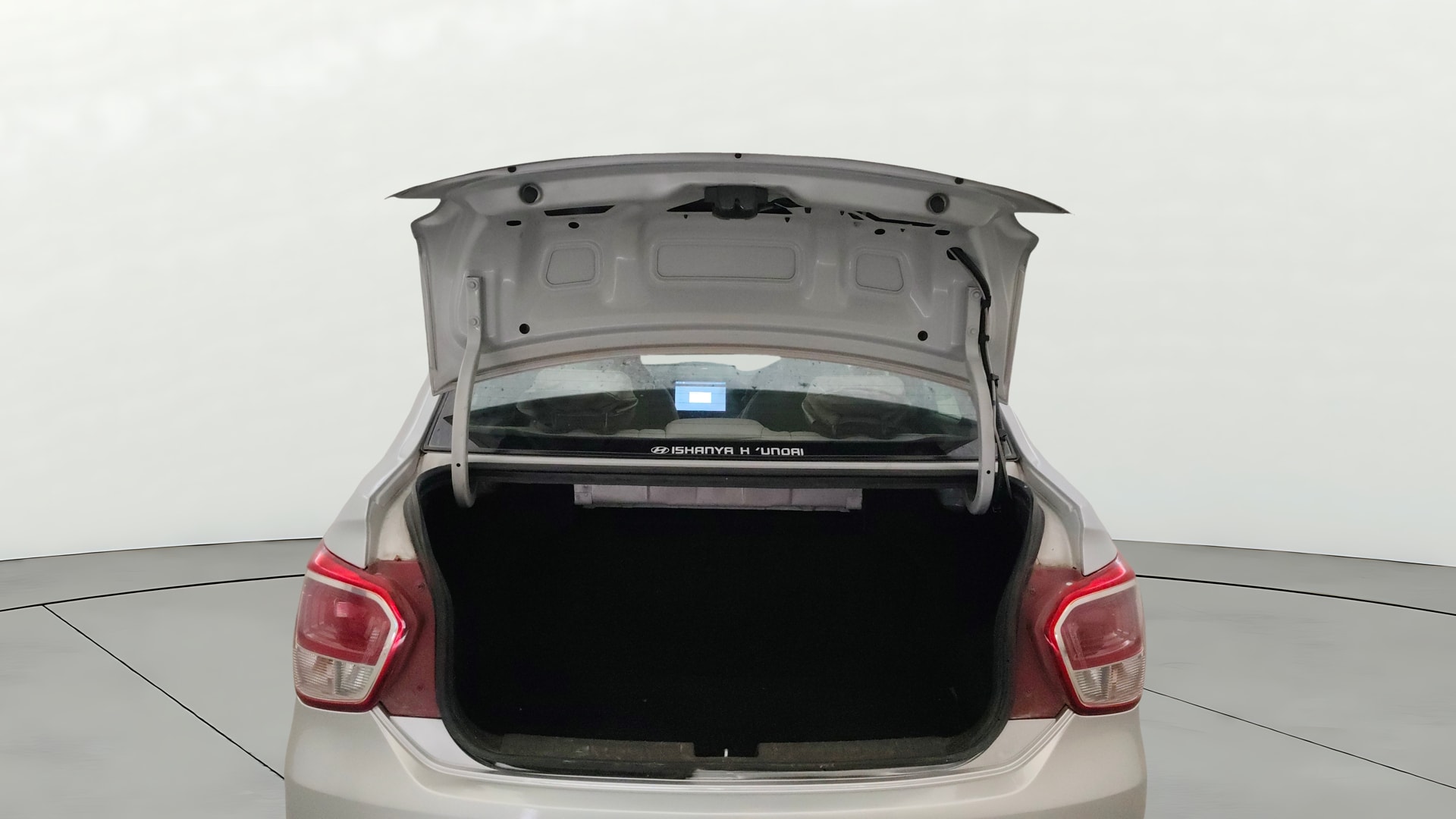 View 2014 Hyundai Xcent SX Petrol (O) Image 16 Used 2014 Hyundai Xcent SX Petrol (O) Image 16