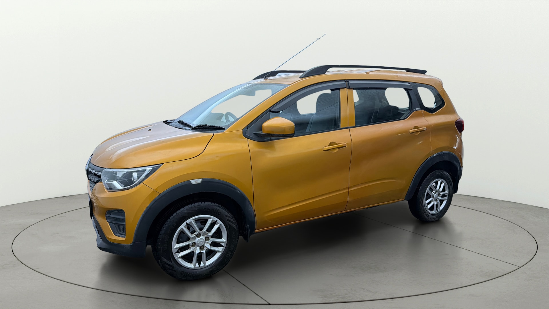 View 2020 Renault Triber RXE Image 35 Used 2020 Renault Triber RXE Image 35