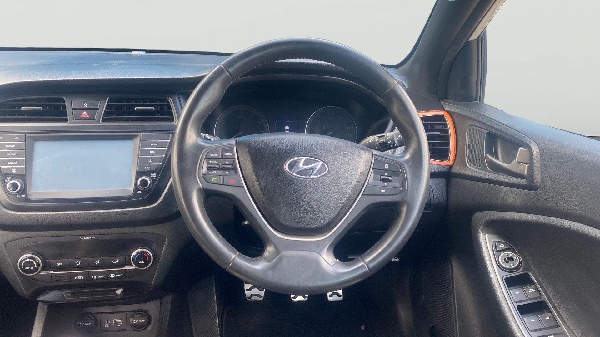 View 2017 Hyundai i20 Active 1.2 SX Image 12 Used 2017 Hyundai i20 Active 1.2 SX Image 12