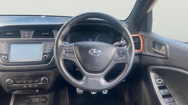 View Hyundai i20 Active Image 12 Used Hyundai i20 Active Image 12
