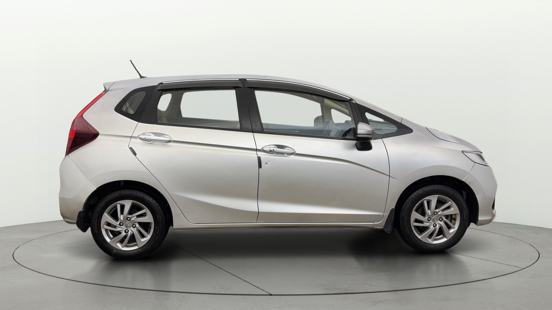 View 2022 Honda Jazz E MT Diesel Image 28 Used 2022 Honda Jazz E MT Diesel Image 28