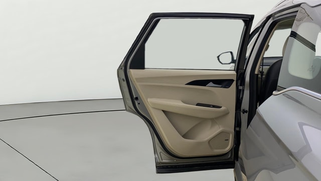 View MG Hector Image 15 Used MG Hector Image 15