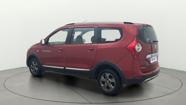 View Renault Lodgy Image 2 Used Renault Lodgy Image 2
