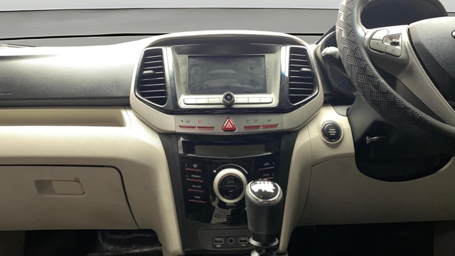 View Mahindra XUV300 Image 33 Used Mahindra XUV300 Image 33