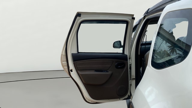 View Renault Duster Image 14 Used Renault Duster Image 14