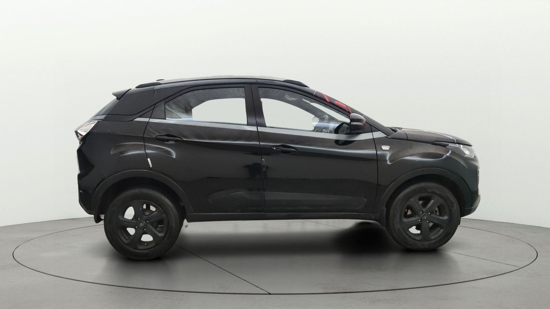 View 2021 Tata Nexon Revotorq XZ Plus Dark Image 8 Used 2021 Tata Nexon Revotorq XZ Plus Dark Image 8