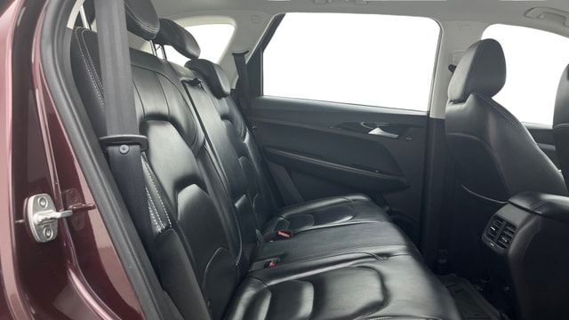 View MG Hector Image 31 Used MG Hector Image 31
