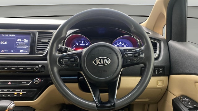 View Kia Carnival Image 14 Used Kia Carnival Image 14