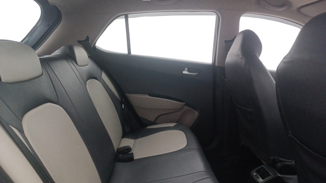 View Hyundai Grand i10 Image 28 Used Hyundai Grand i10 Image 28