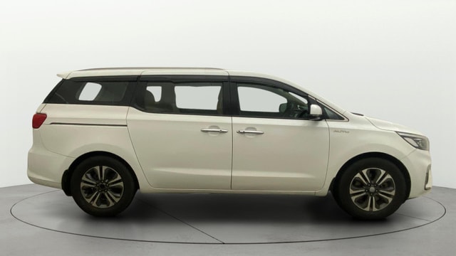 View Kia Carnival Image 29 Used Kia Carnival Image 29